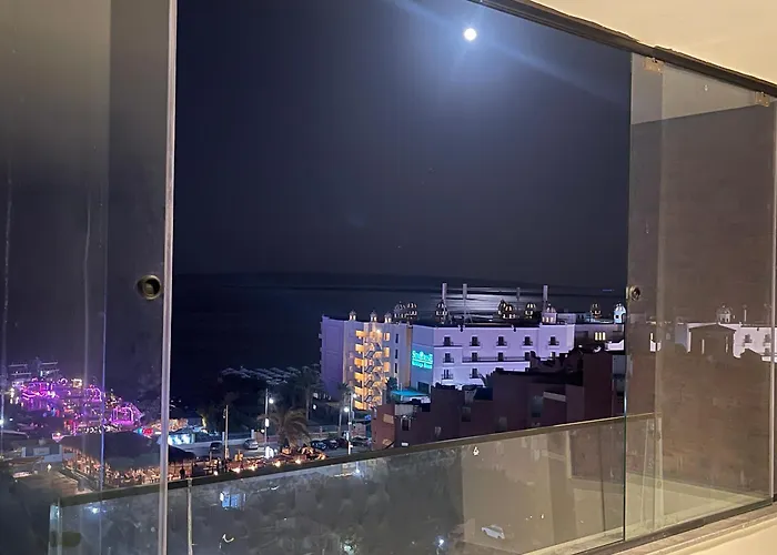 Rooftop 12 Sea View Апартаменты