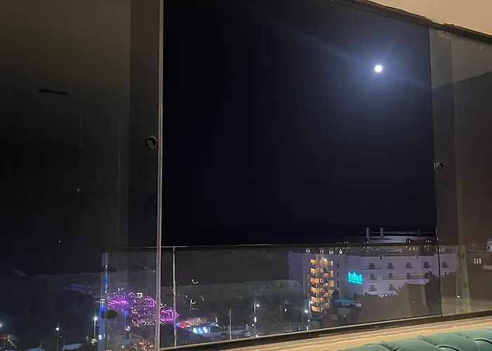 Rooftop 12 Sea View *