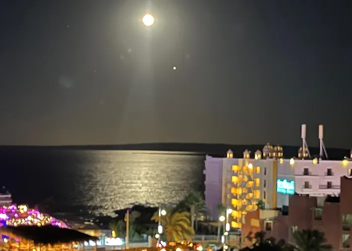 Rooftop 12 Sea View Апартаменты